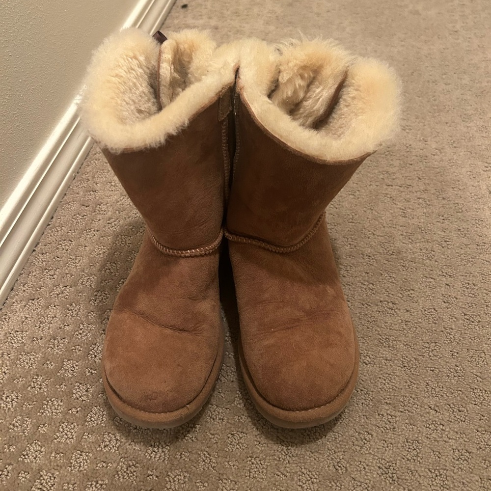 Women’s Bailey Bow Uggs
